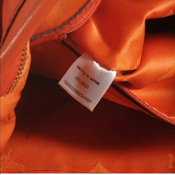 Authentic MCM Leather Cross Shoulder Bag - Picture 10 of 10